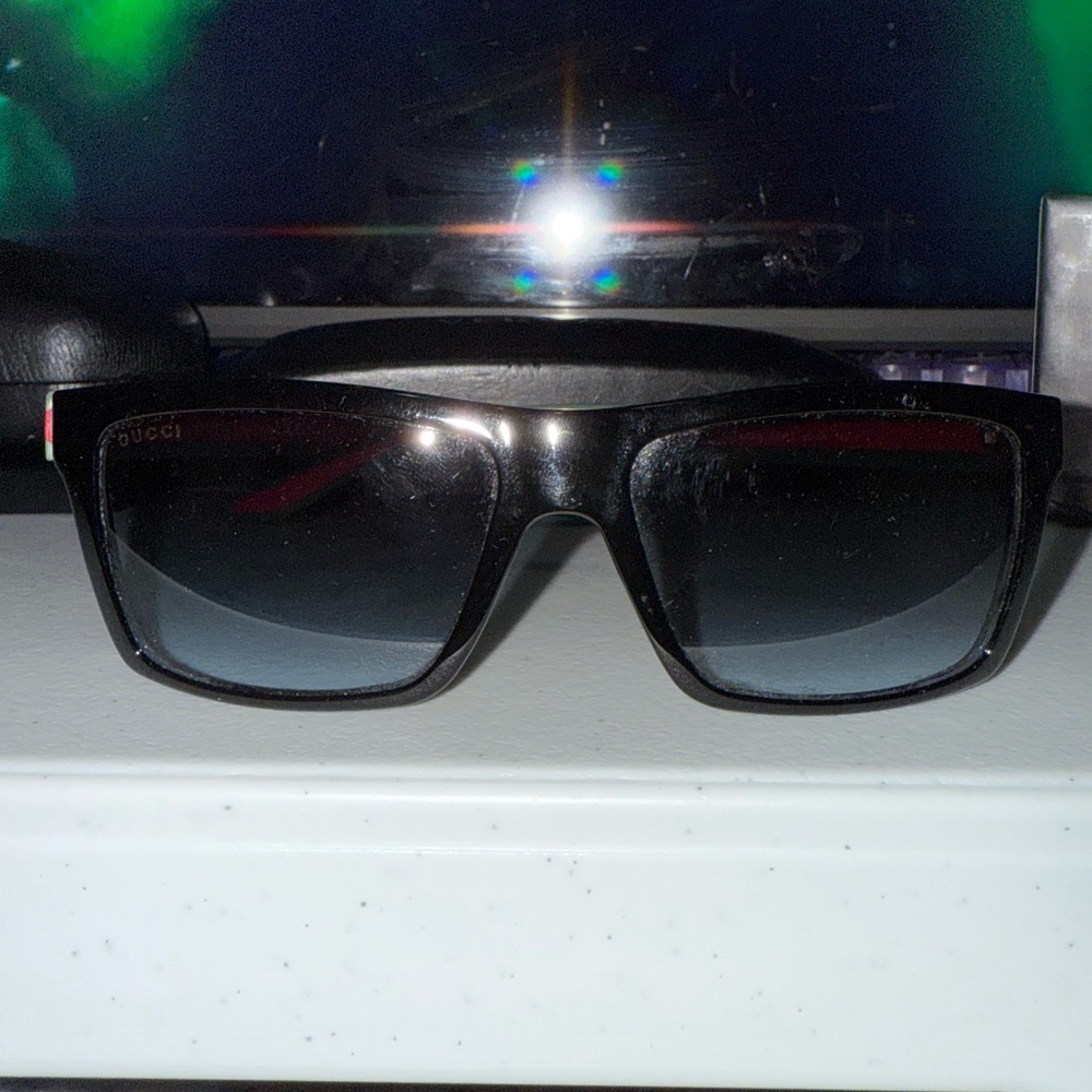 AUTHENTIC Gucci sunglasses